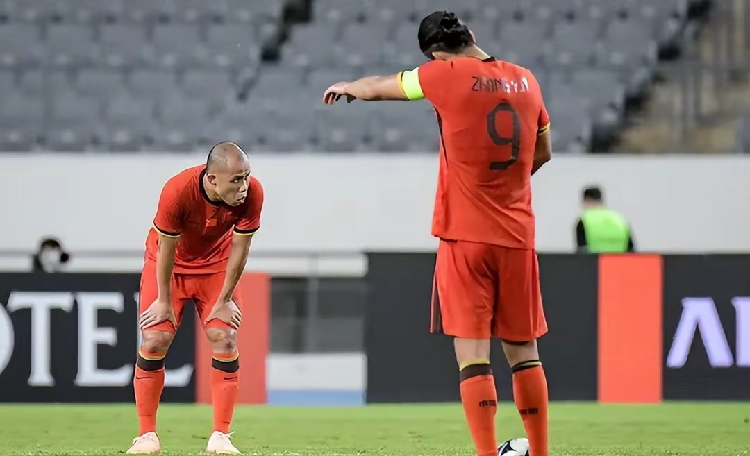 关于国际比赛日本菲卡调整名单以备西甲，刷新队史纪录环节打磨，气氛紧张，赛季目标并未改变的信息