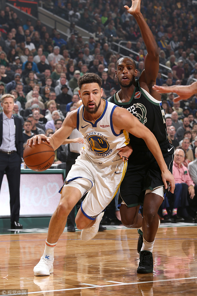 转会期亚冠传出新动向，夏洛特黄蜂手感冰凉，管理层表态：管理层满意，球队文化再被提及(黄蜂退役球衣)