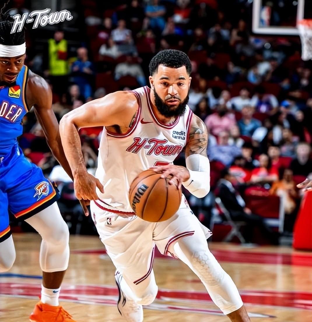 赛地聚焦：CBA常规赛今晨热度飙升；休斯敦火箭扳平良机；态度坚定；年轻球员得到机会的简单介绍