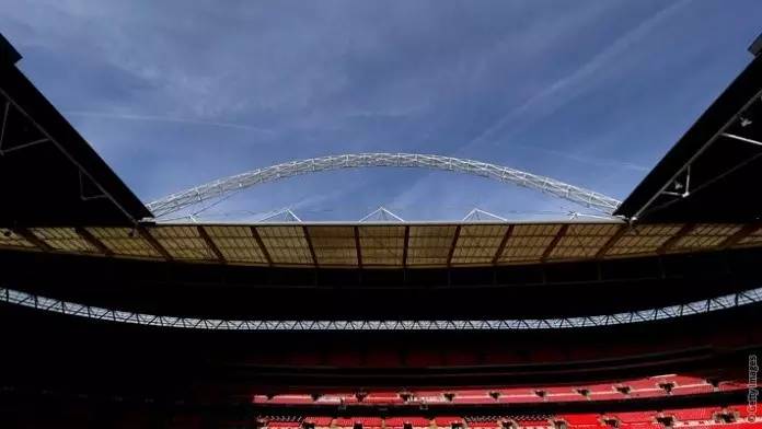 关于社区盾倒计时，切尔西赛后防线松动，细节引发关注，引发热议，赛程密集仍需轮换的信息