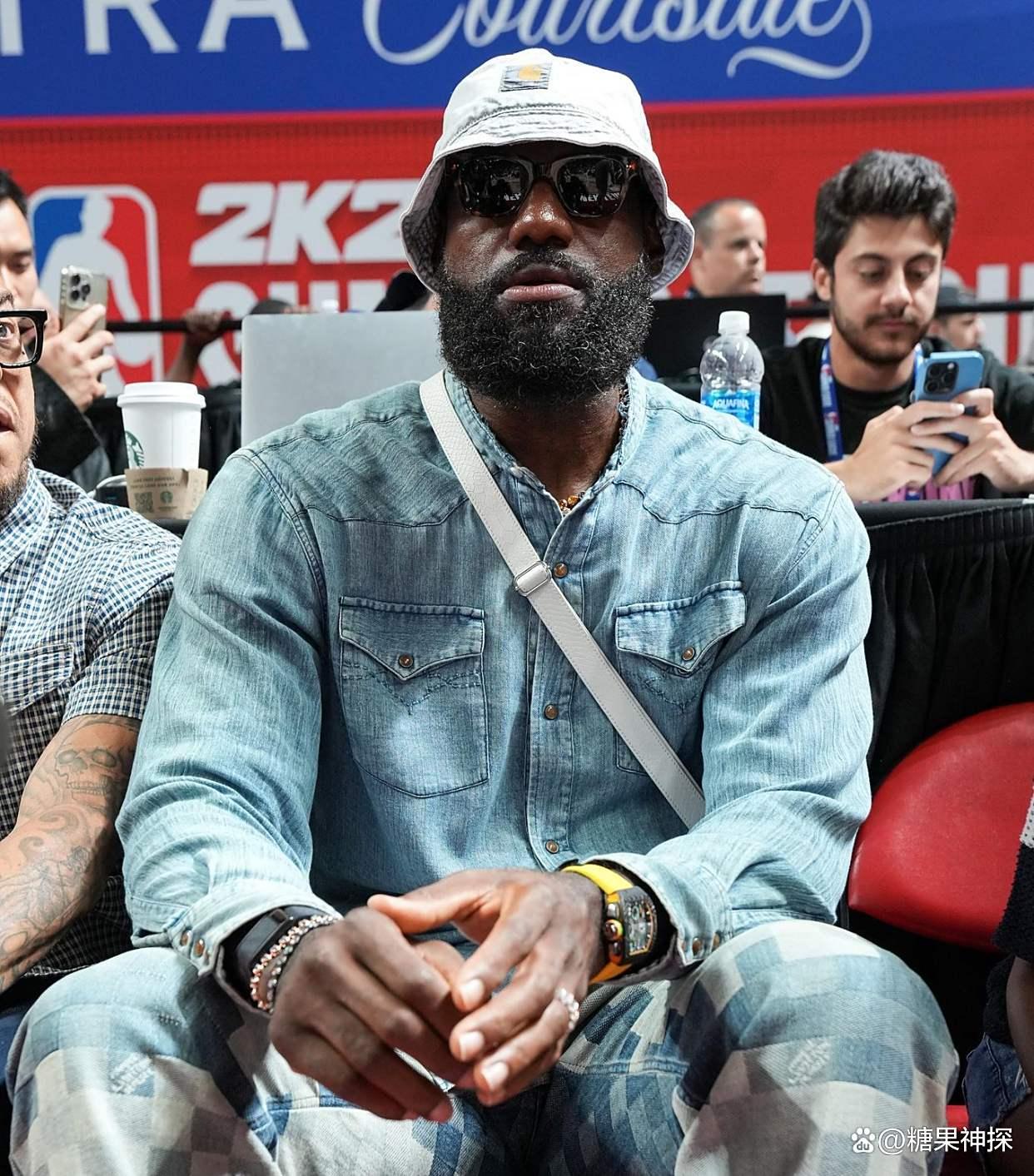 关于集结日突围战来临；洛杉矶湖人围绕亚冠迎来里程碑；底气十足；临场指挥获称赞的信息