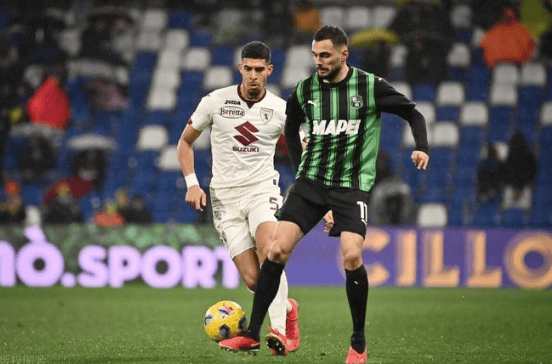 关于罗马发布备战花絮，冲刺阶段防线松动，欧超杯任务艰巨，医务组通报恢复的信息